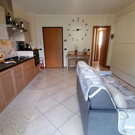 דירות Introbio La Casa Di Sara In Valsassina מראה חיצוני תמונה